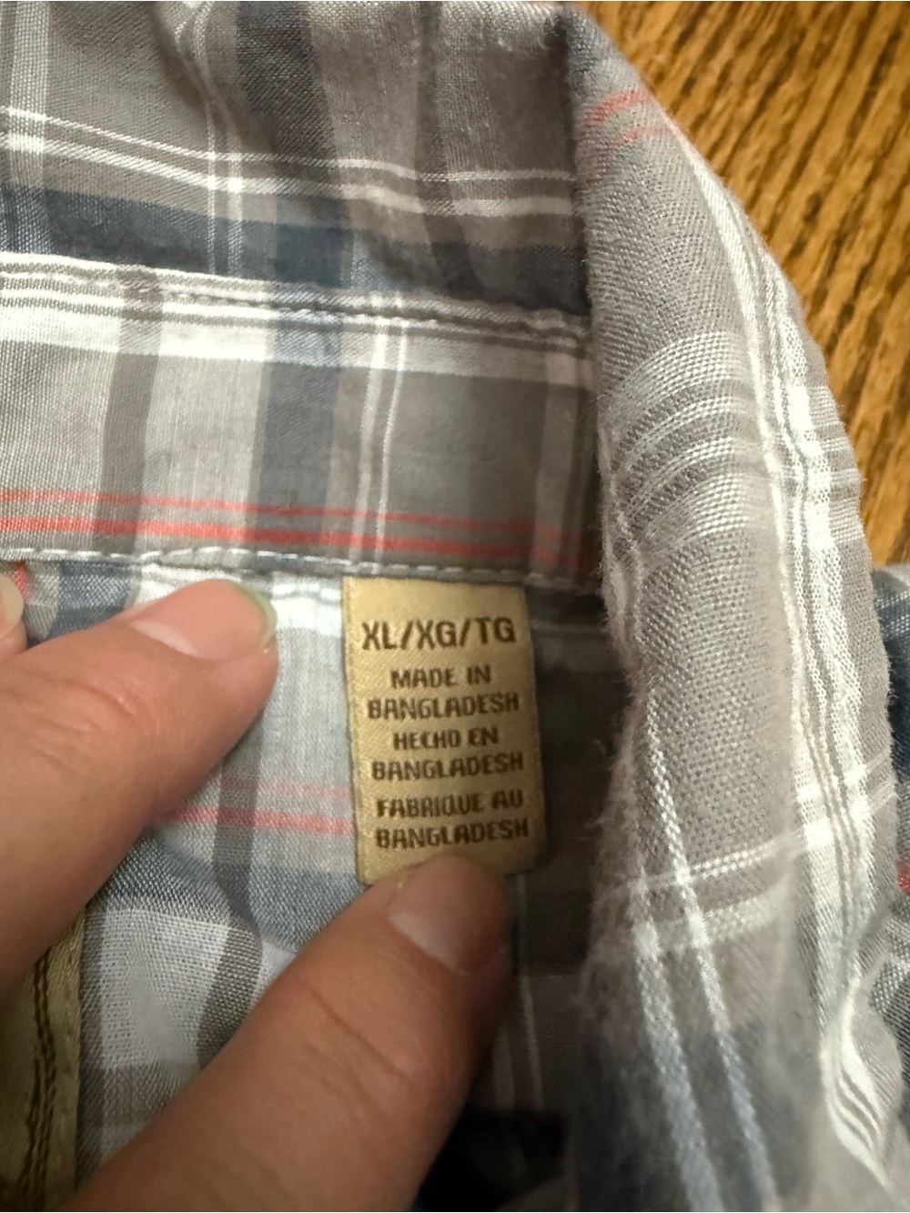 Wrangler Men's Plaid Button-Down Shirt in Gray and Brown Pearl Snapped - Picture 3 of 6